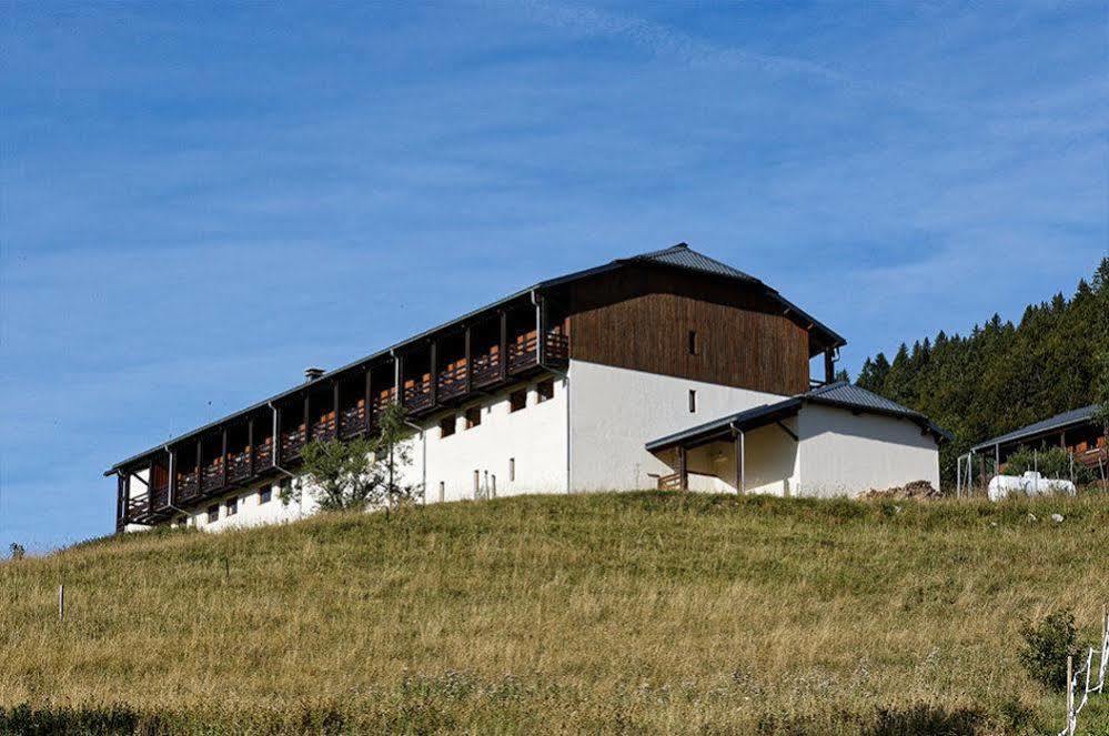 Hotel Club Le Risoux Bois-dʼAmont Zewnętrze zdjęcie